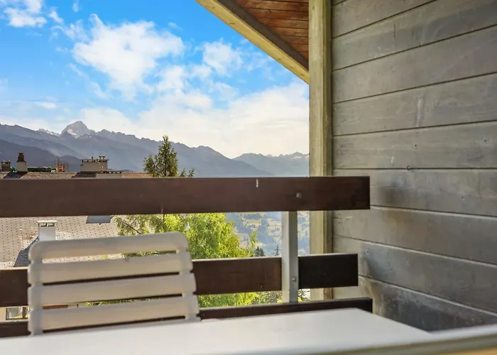 Emeraudes 404 Pres De La Telecabine A